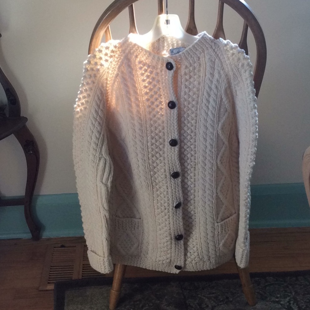 Hand knit 100% Wool Irish Sweater